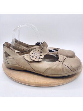Reiker Mary Jane Shoes Womens 10 Beige Leather Comfort Flats Flower